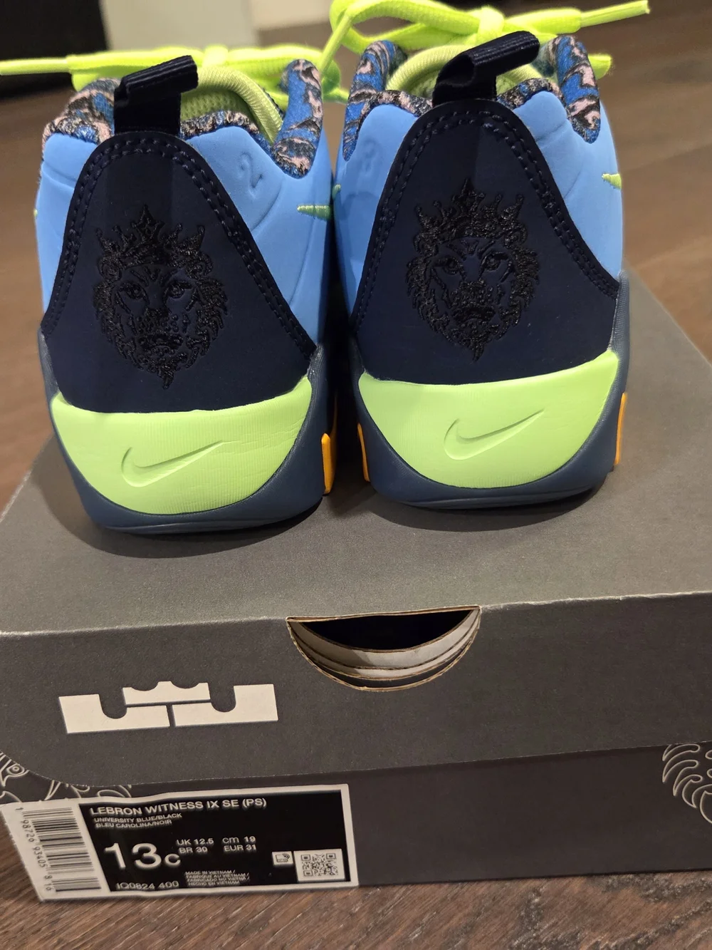 Nike LeBron Witness 9 SE size 13c